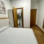 Montero Sestao Bilbao 게스트하우스 *