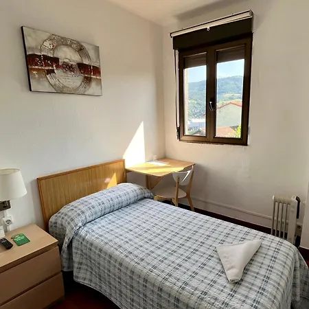 Montero Sestao Bilbao Pensjonat